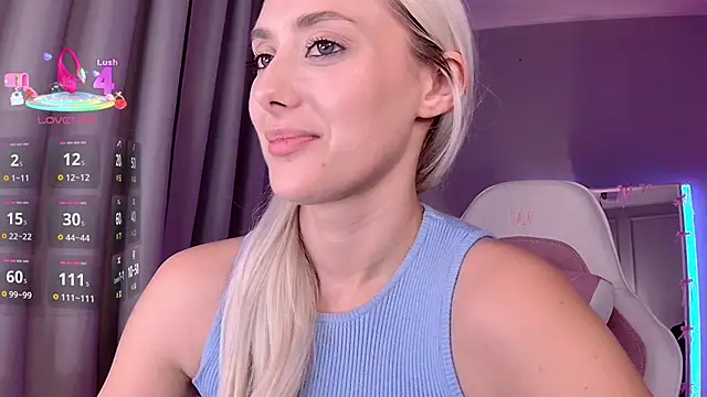 lorywood - LoryWood's free webcam - UK Sex Cams