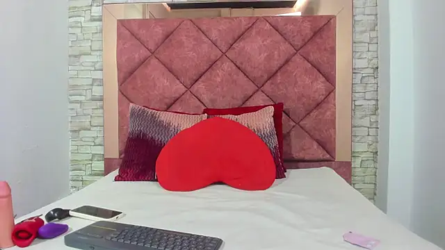 Serena_Velvett webcam