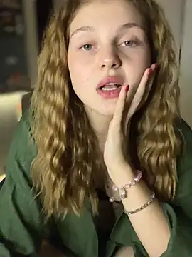 Emaline_Fane webcam