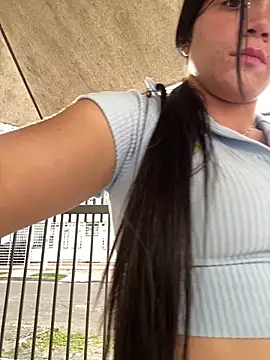 PamelaJonsom_ webcam