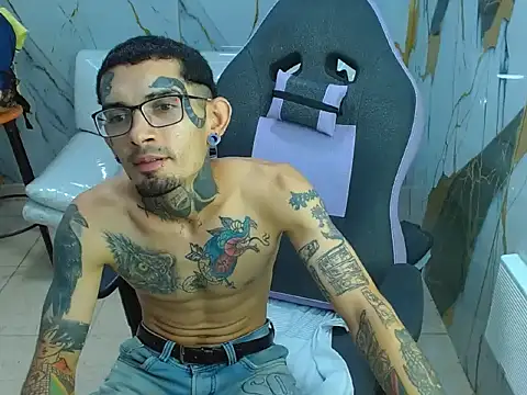 boy_tatto77 - Boy_tatto77's free webcam - UK Sex Cams