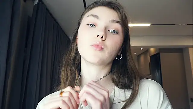VickiPraml webcam