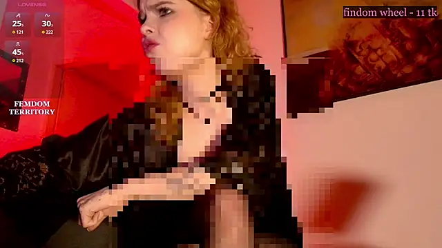Creatrix_Lola webcam