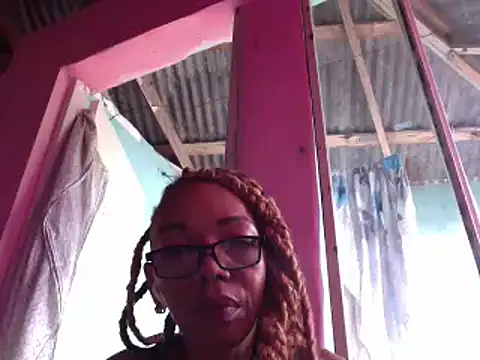 Ladyzee25 webcam
