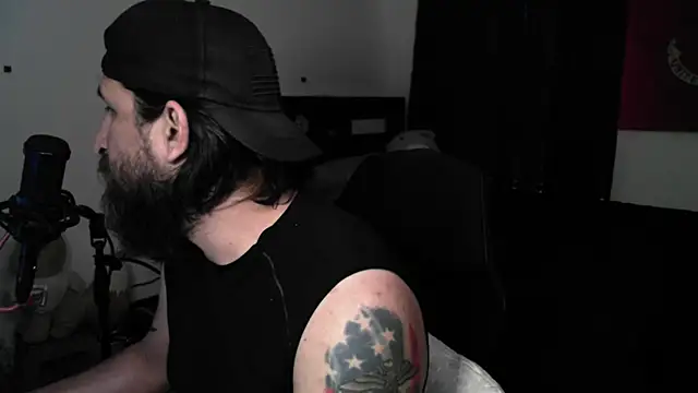 DevilPup75_ webcam