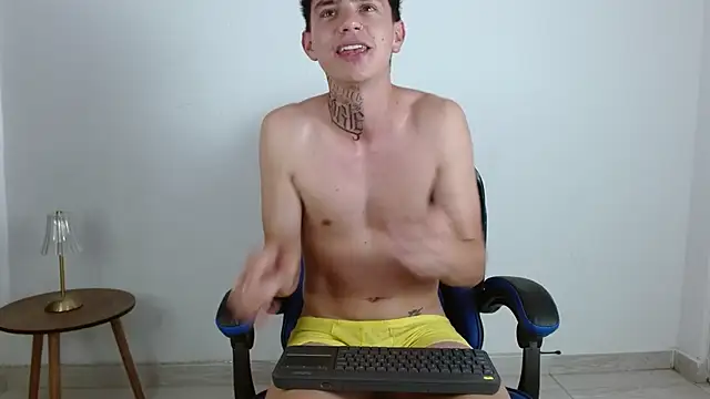 hot_teo_ webcam