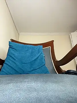 LilaRvsh webcam