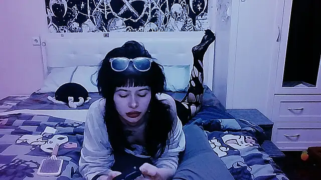 AllisonDeetz webcam