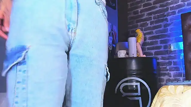 Daniel_huge22 webcam