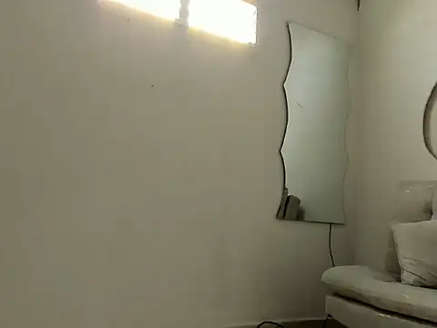 ArohomLester_ webcam