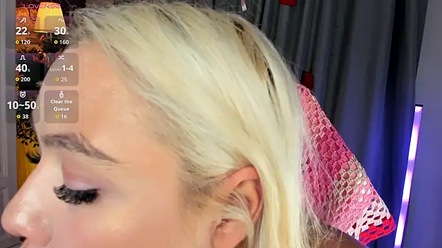 _Loneve__ webcam