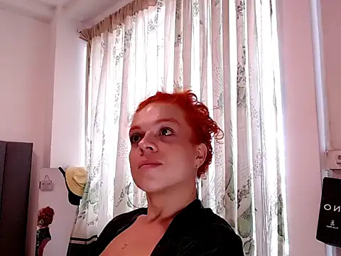 saara_johnson496 webcam