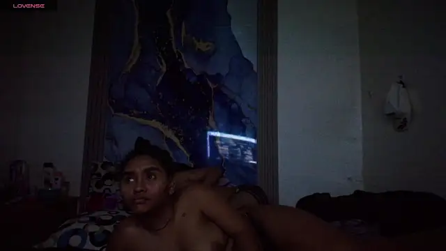 raven_robin_ webcam