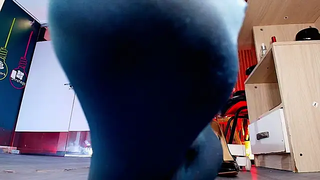 sweet_mile webcam