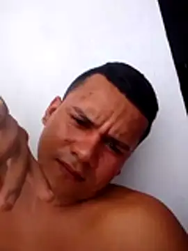 latinosexi11 webcam