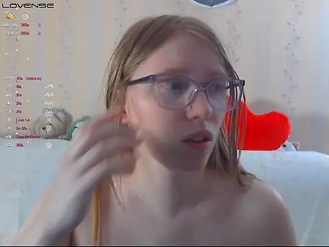 LustfulSarah webcam