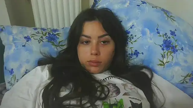 lovelyjulliette - LovelyJulliette's free webcam - UK Sex Cams