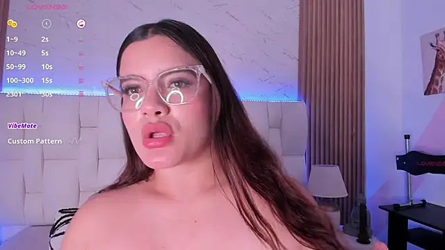 isabella_whiithe webcam