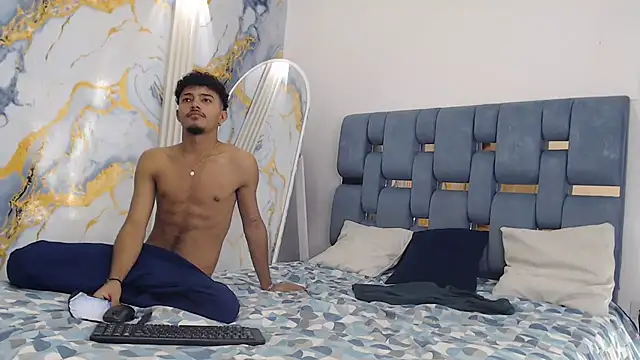 GOLD_BOYS webcam