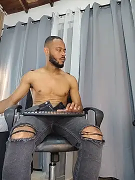Oliver_bigblack_cock webcam