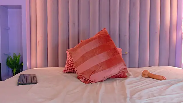 AmberStonne__ webcam