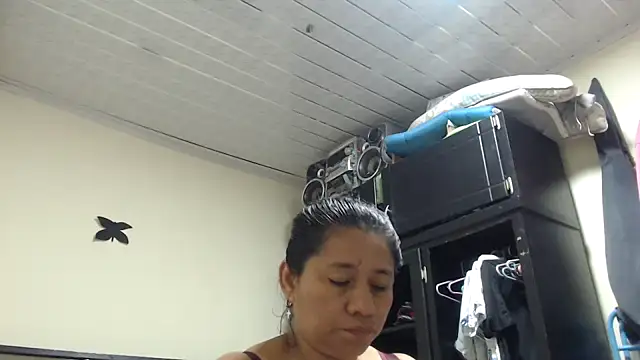 adrixxx38 webcam