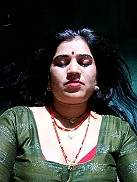Hot_kamla