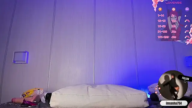 sasha_riverss webcam