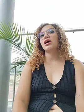 PrettySquirt-PibeV webcam