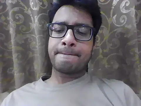 InnocentFlirtt webcam
