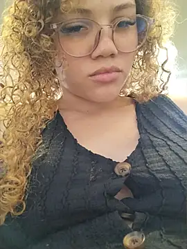 PrettySquirt-PibeV webcam