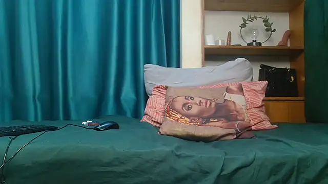 Keishaa-77 webcam