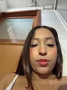 MiaCamille_ webcam