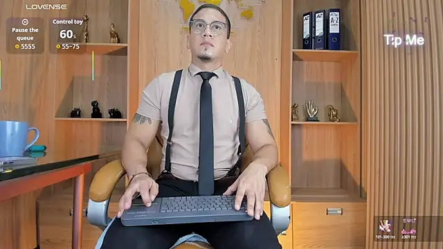 joshmillerr_ - JoshMillerr_'s free webcam - UK Sex Cams