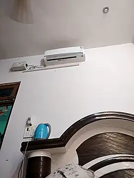 Cute-Janvi20 webcam