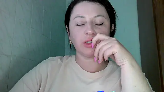 MelinaAx webcam