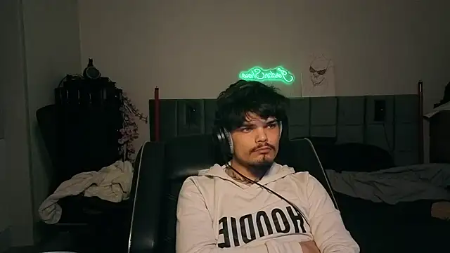 JordanShow webcam
