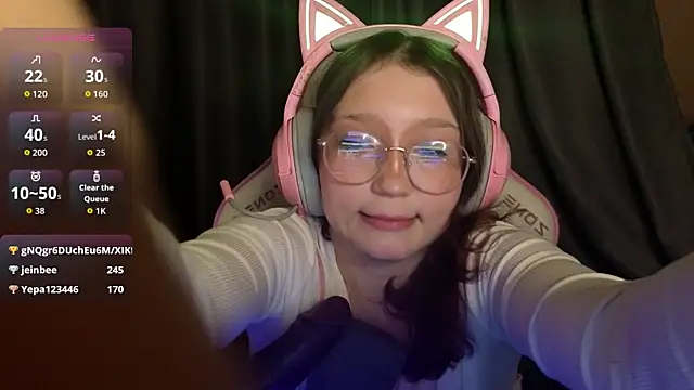 PinkiiAura webcam