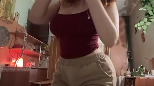 EmmaLovelyBB webcam