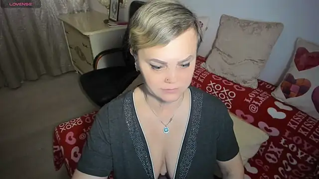 MildMature webcam