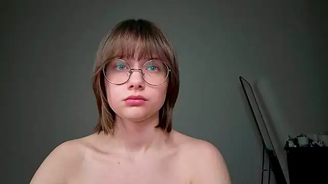 ExitedTroth webcam