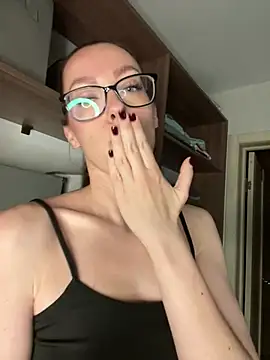 russiangirls_ - RussianGirls_'s free webcam - UK Sex Cams