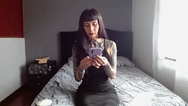Emilia_1995 webcam