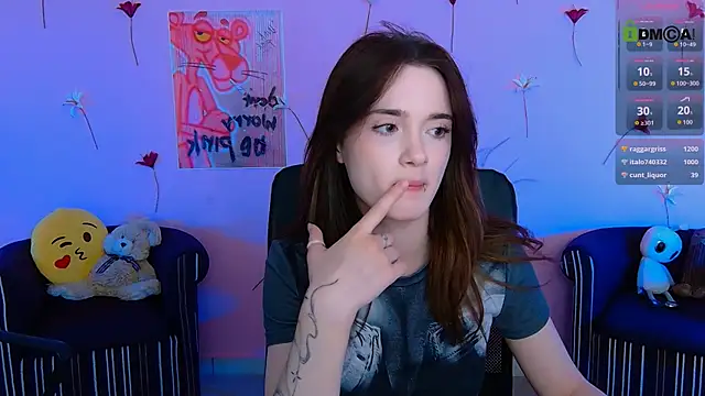 liana_kisses