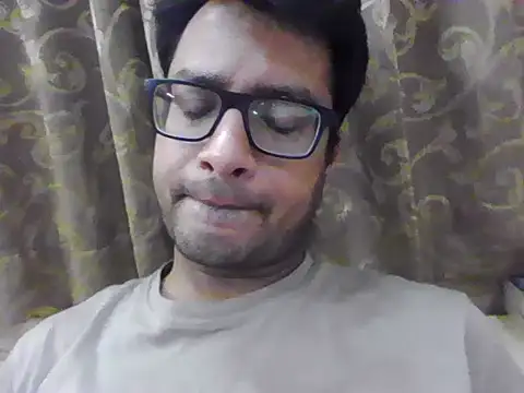 InnocentFlirtt webcam