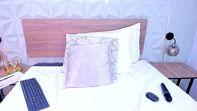 Stacey_white_ webcam