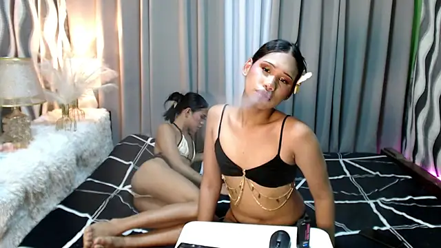 yourlady_ryeee webcam