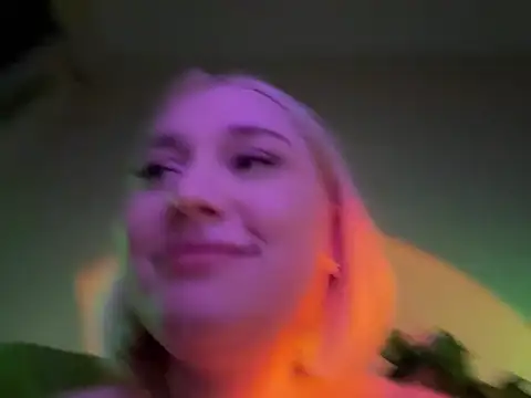 MCThroatGoat webcam