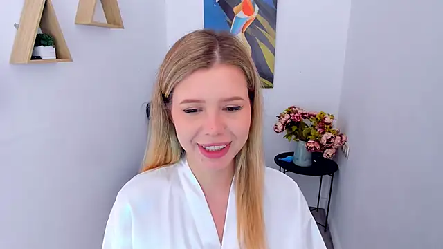 followlovee - FollowLovee's free webcam - UK Sex Cams