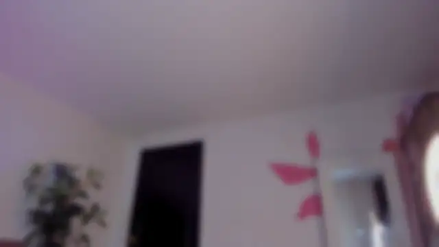 YariRose webcam